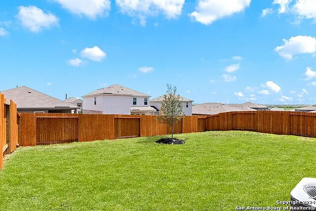 9219 Bennett Frst — Photo 22