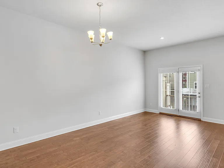 160 Seneca Pl — Photo 16