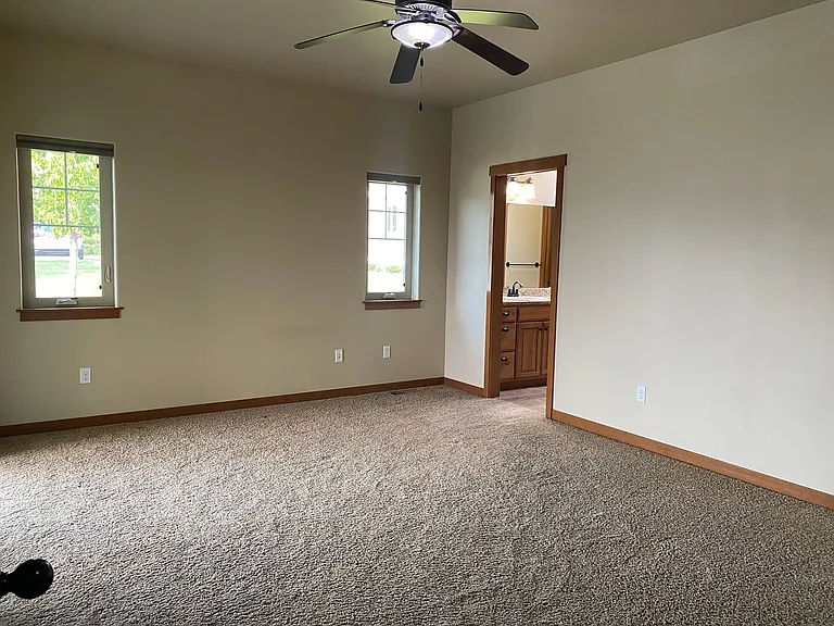 566 Village Dr — Photo 13