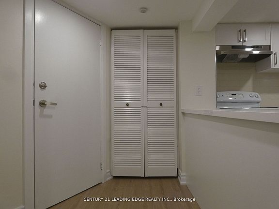 2nd image of 26 Scotswood Rd