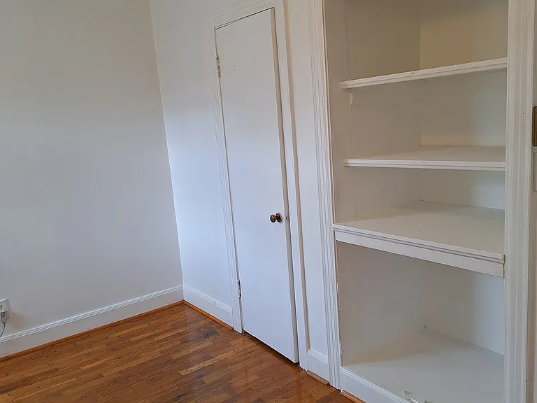 450 Highland Ave NW — Photo 5