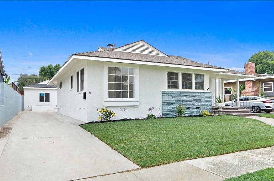 1st image of 2062 Stevely Ave