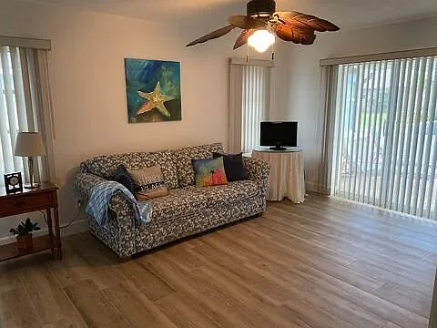 Bayside Ln — Photo 9