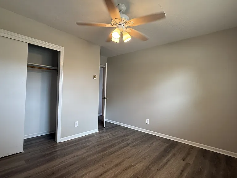 512 W Florida St #B — Photo 16