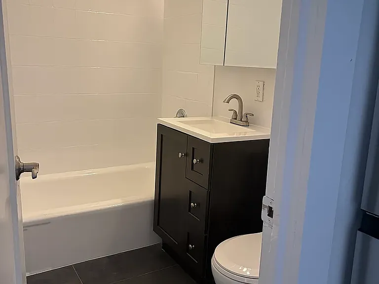 42 W 56th St #3A — Photo 3