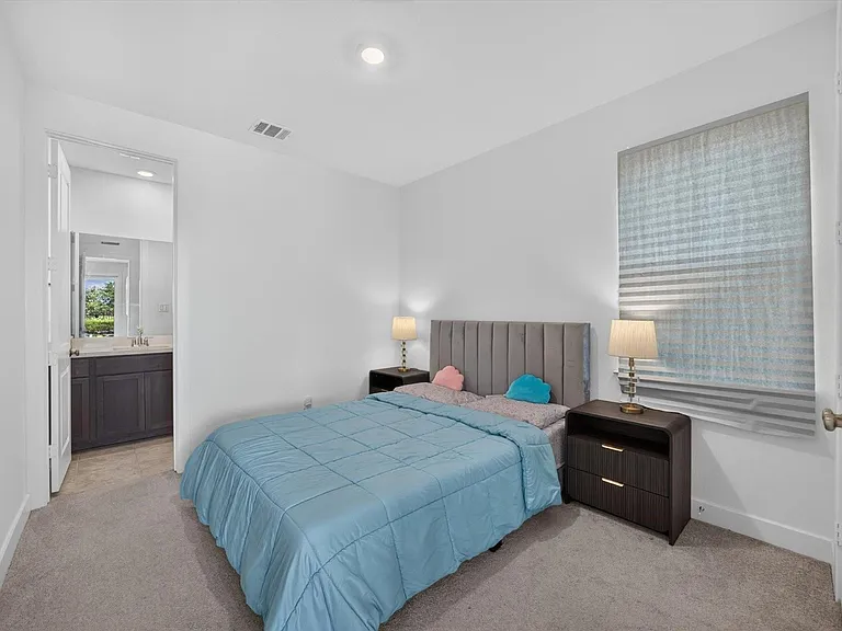 7410 Wildrye Meadow Ln — Photo 29