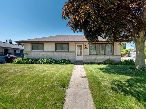 729 Columbia AVENUE, South Milwaukee, WI 53172