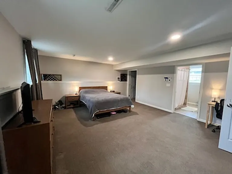 420 Walnut St — Photo 13