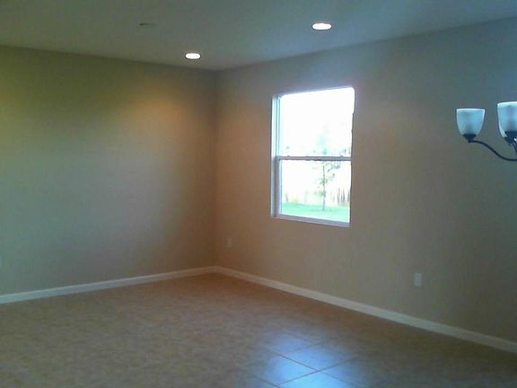 2nd image of 2331 SE Nutmeg Ln