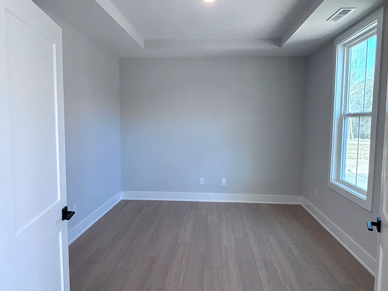 1353 Hurston Ln — Photo 23