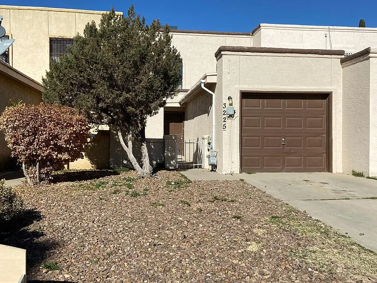 3225 Isla Banderas Way — Photo 2