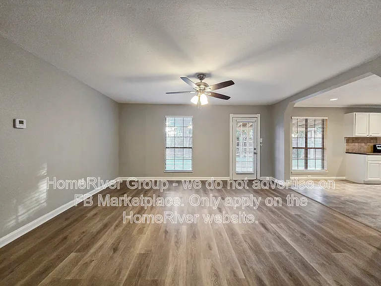 1612 Cindy Ct — Photo 4