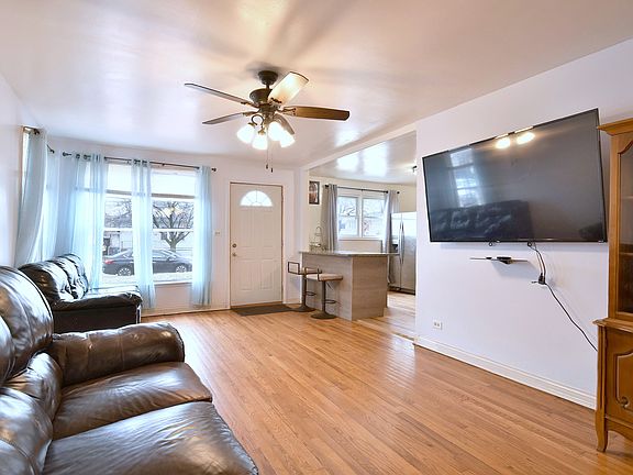5th image of 1302 N 36th Ave