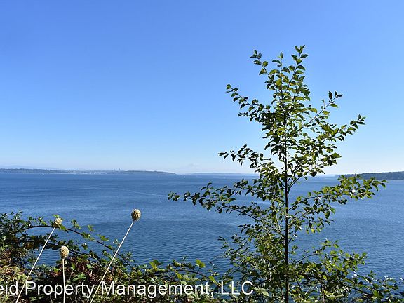 2nd image of 10127 NE Shore Dr