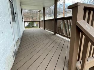 4711 Floyd St, South Charleston, WV 25309