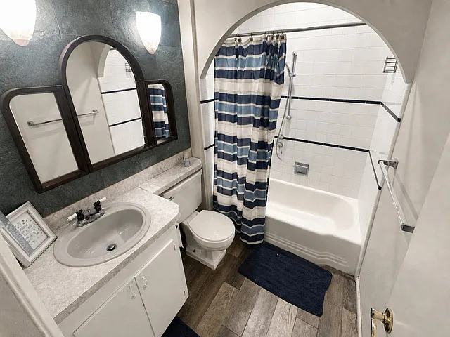1300 Timberlake Circle - 1 — Photo 4