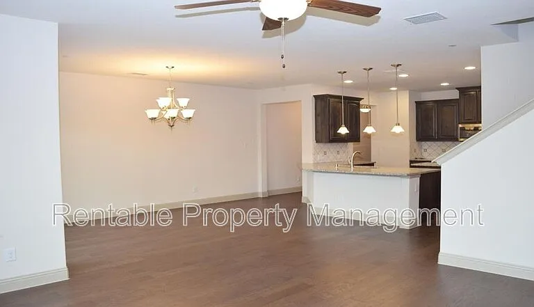 1247 Wiltshire Dr — Photo 6