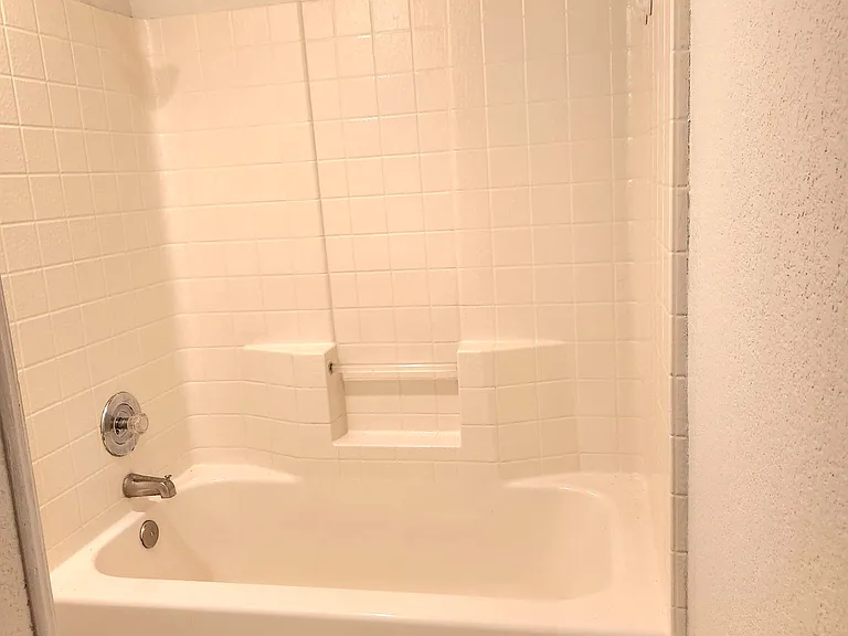 465 El Rio Dr — Photo 16