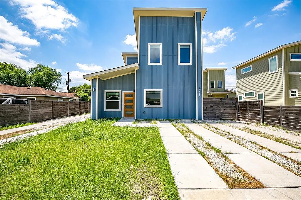 2 bed, 2.5 bath, 1150 sqft, $1,990 — Photo 2