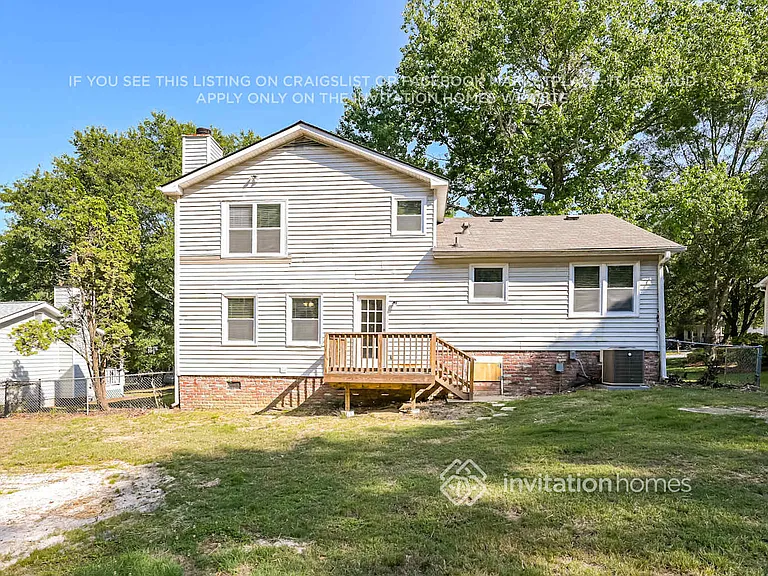 1740 Rose Garden Ln — Photo 16