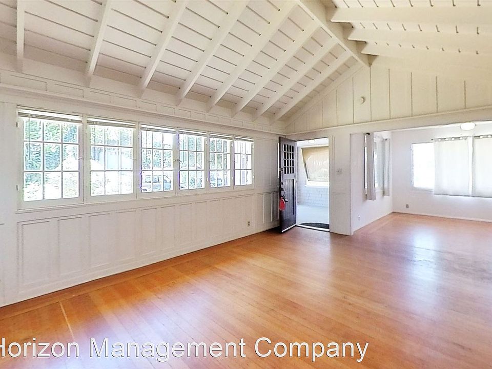 1st image of 2034 Oak Ave