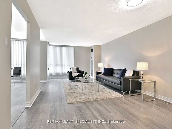3rd image of 2470 Eglinton Ave W #507