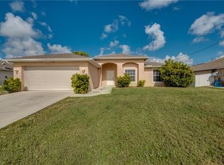 1605 SW 18th Ln, Cape Coral, FL 33991