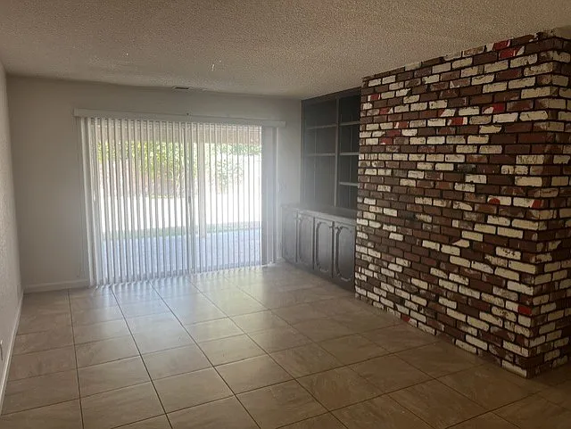 1412 Circle Dr E — Photo 14