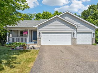 405 Elder Ct NW, Saint Michael, MN 55376