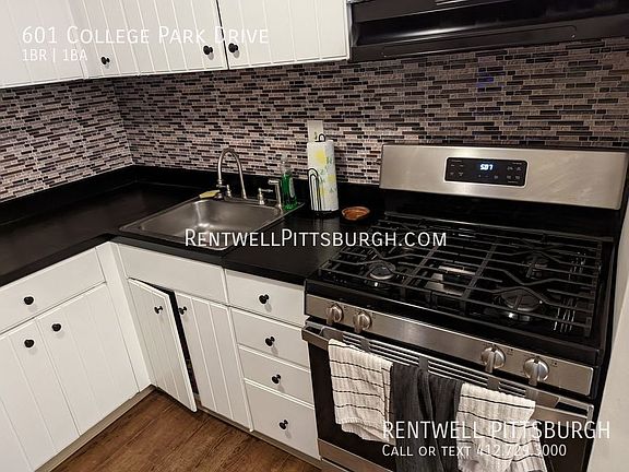 2nd image of 601 College Park Dr