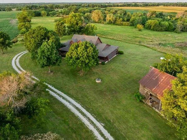 2235 N 700th Rd, Eudora, KS 66025