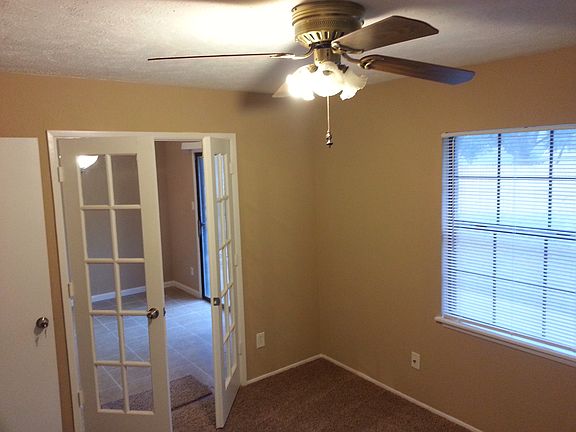 4th image of 508 Moss Hill Ln