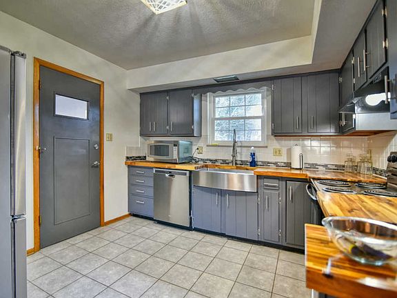 5th image of 3408 S Fountaincrest Dr