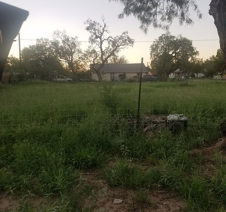 2nd image of 106 W 12th St
