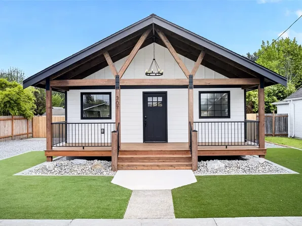 307 Bridge Street SE, Orting, WA 98360