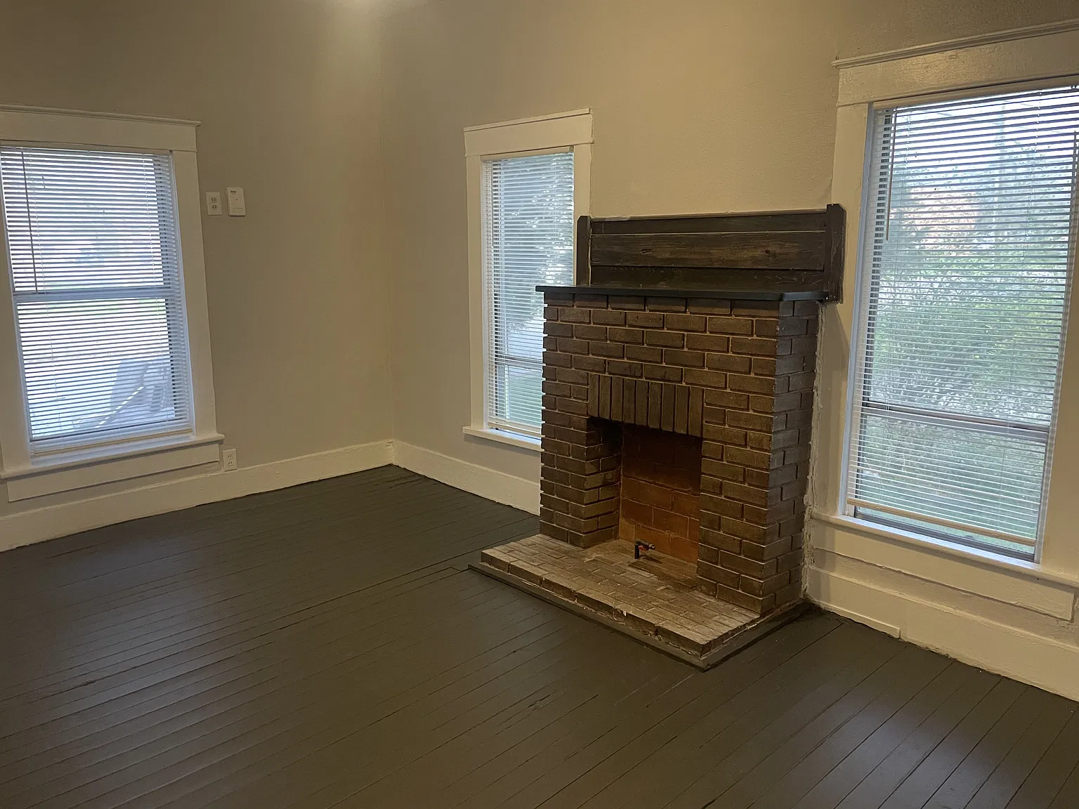 334 North Clements Street - A — Photo 3