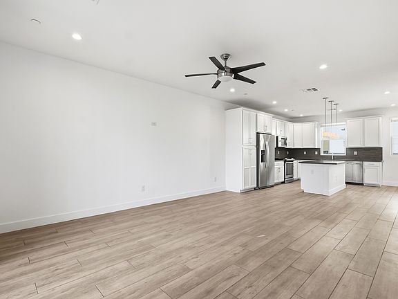 3rd image of 820 N 8th Ave APT 24