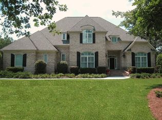 756 White Horse Dr, Greenville, NC 27834