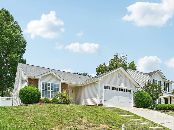 2nd image of 1788 Baylor Dr