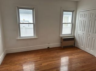 198-06 100th Ave #1, Hollis, NY 11423