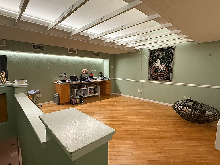 Additioanl office space upstairs