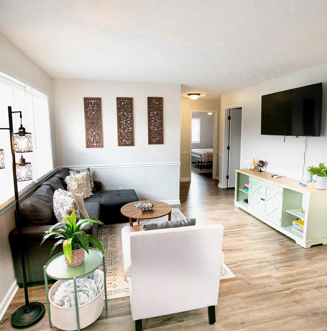 2 bed, 800 sqft, $1,180 — Photo 3