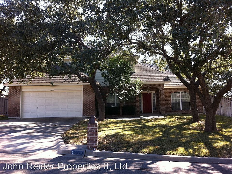 1st image of 1900 McGinnis Ct