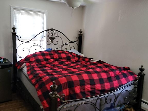 4th image of 260 Shadeland Ave