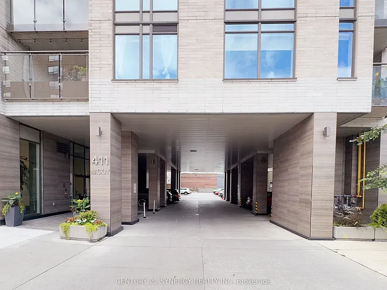 411 Mackay St #408 — Photo 2