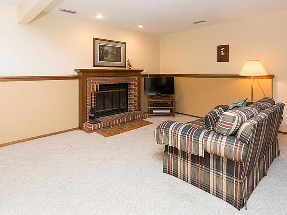 3rd image of 9104 Valdez Dr
