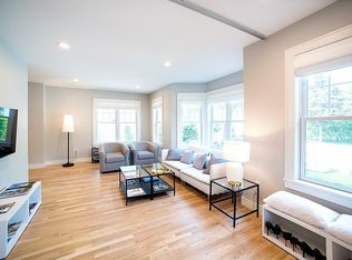 32 Pleasant St #32, Needham, MA 02492