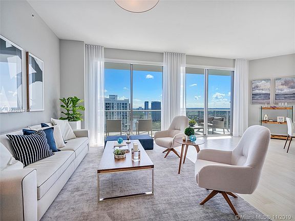 3rd image of 17301 Biscayne Boulevard 1 #Penthouse L