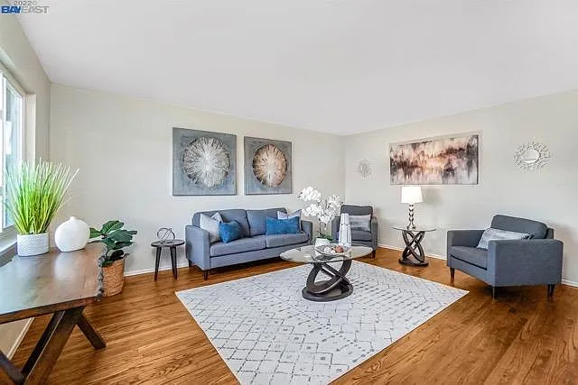 25557 Calaroga Ave — Photo 4
