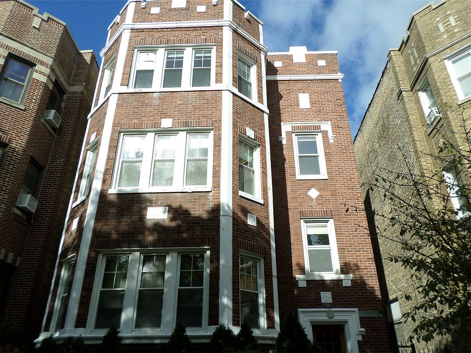 2042 W Fargo Ave, Chicago, IL 60645